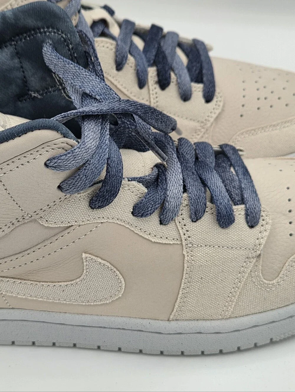 Nike Women's High-Top Sneakers in Beige and Navy